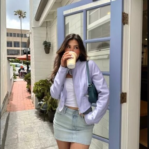 7 for All Mankind Cropped Faux Leather Jacket Medium Light Lilac Lavender Soft - Picture 11 of 11